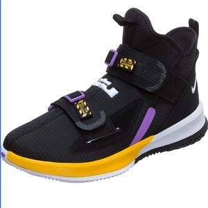 Nike LeBron James Soldier Lakers Blk Gld Sz 8.5